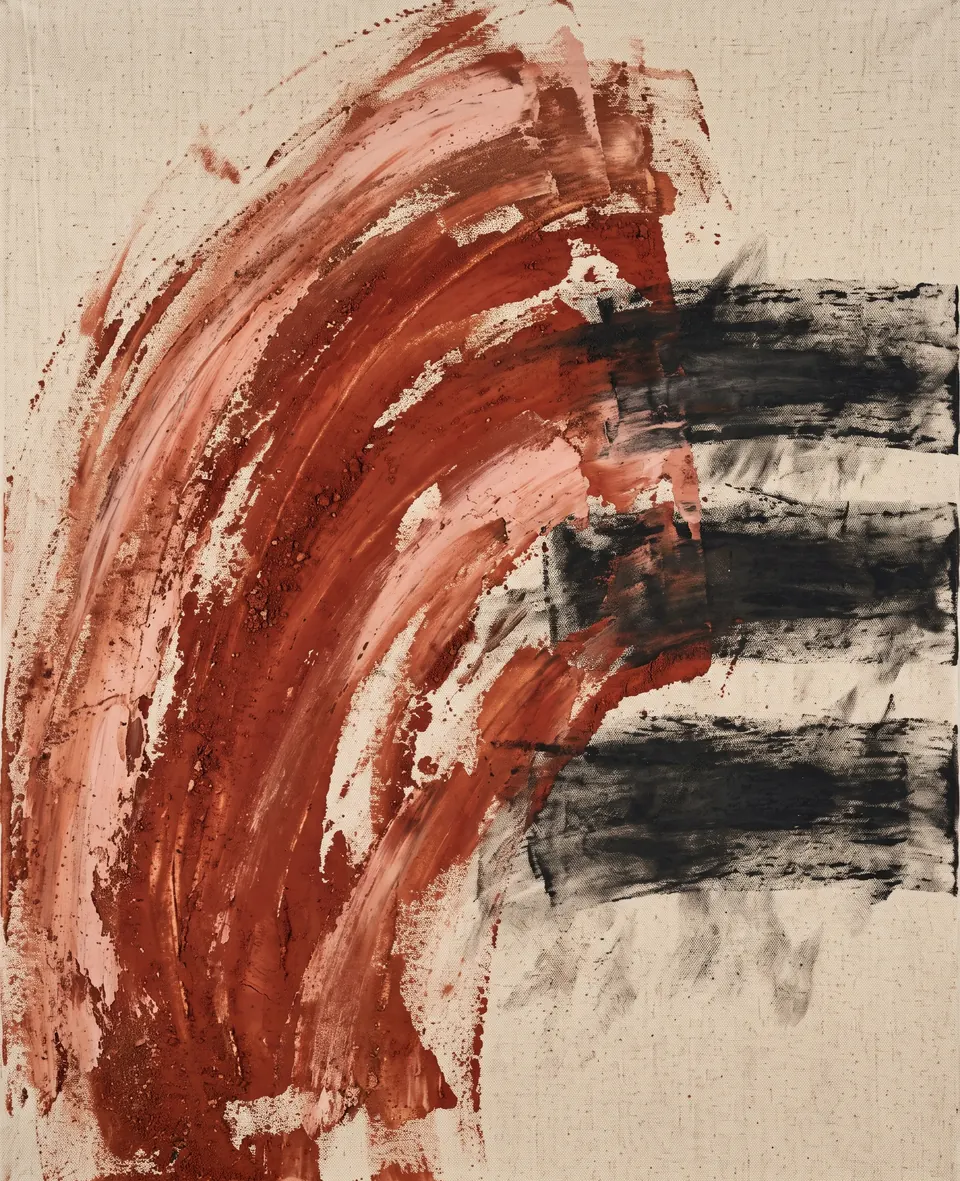 Red Soil Hymn, 2022. Soil pigment, charcoal and acrylic medium on raw canvas.